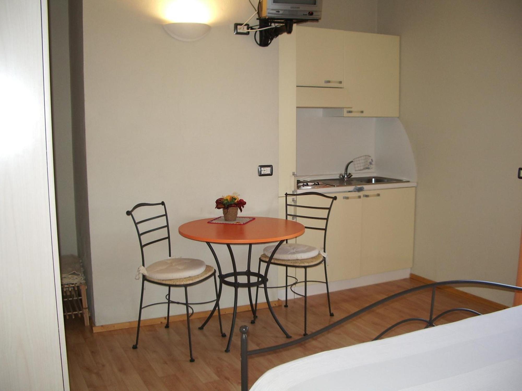 Agriturismo Fano'S Farm Suno Номер фото
