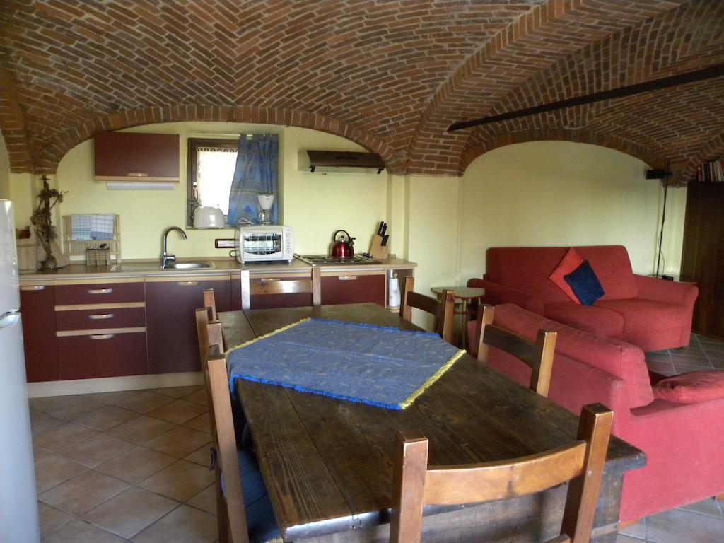 Agriturismo Fano'S Farm Suno Экстерьер фото