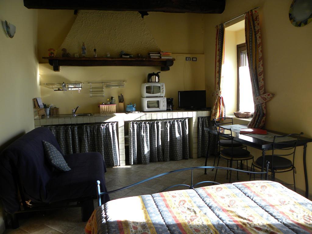 Agriturismo Fano'S Farm Suno Номер фото