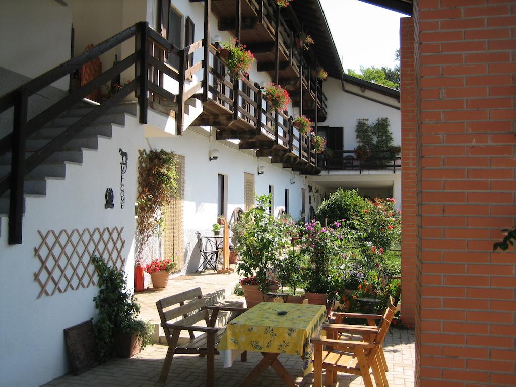 Agriturismo Fano'S Farm Suno Экстерьер фото