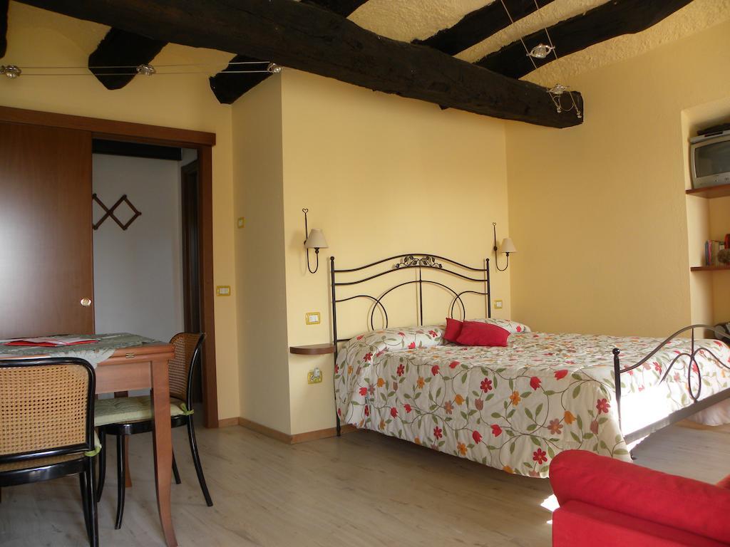 Agriturismo Fano'S Farm Suno Экстерьер фото