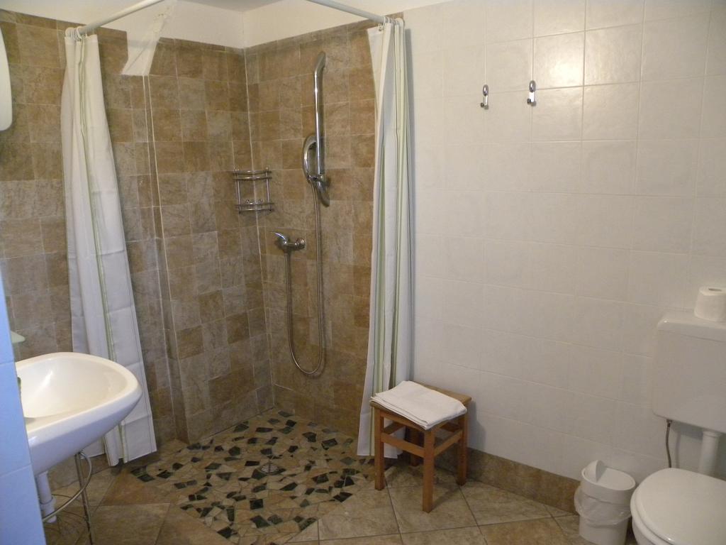 Agriturismo Fano'S Farm Suno Номер фото